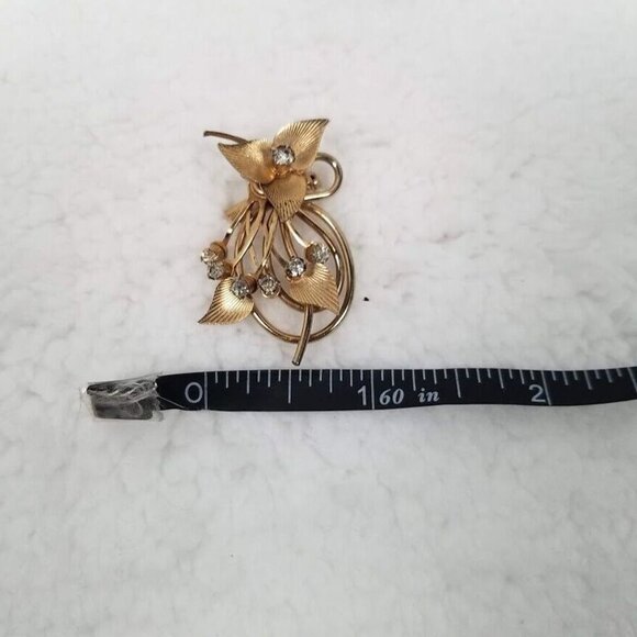 Vintage Brooch Gold Tone Flower Leaves Clear Crystal Stones C Clasp - Picture 6 of 6